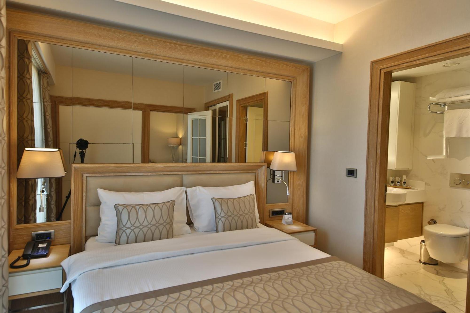 Bof Hotels Ceo Suites Atasehir Estambul Exterior foto