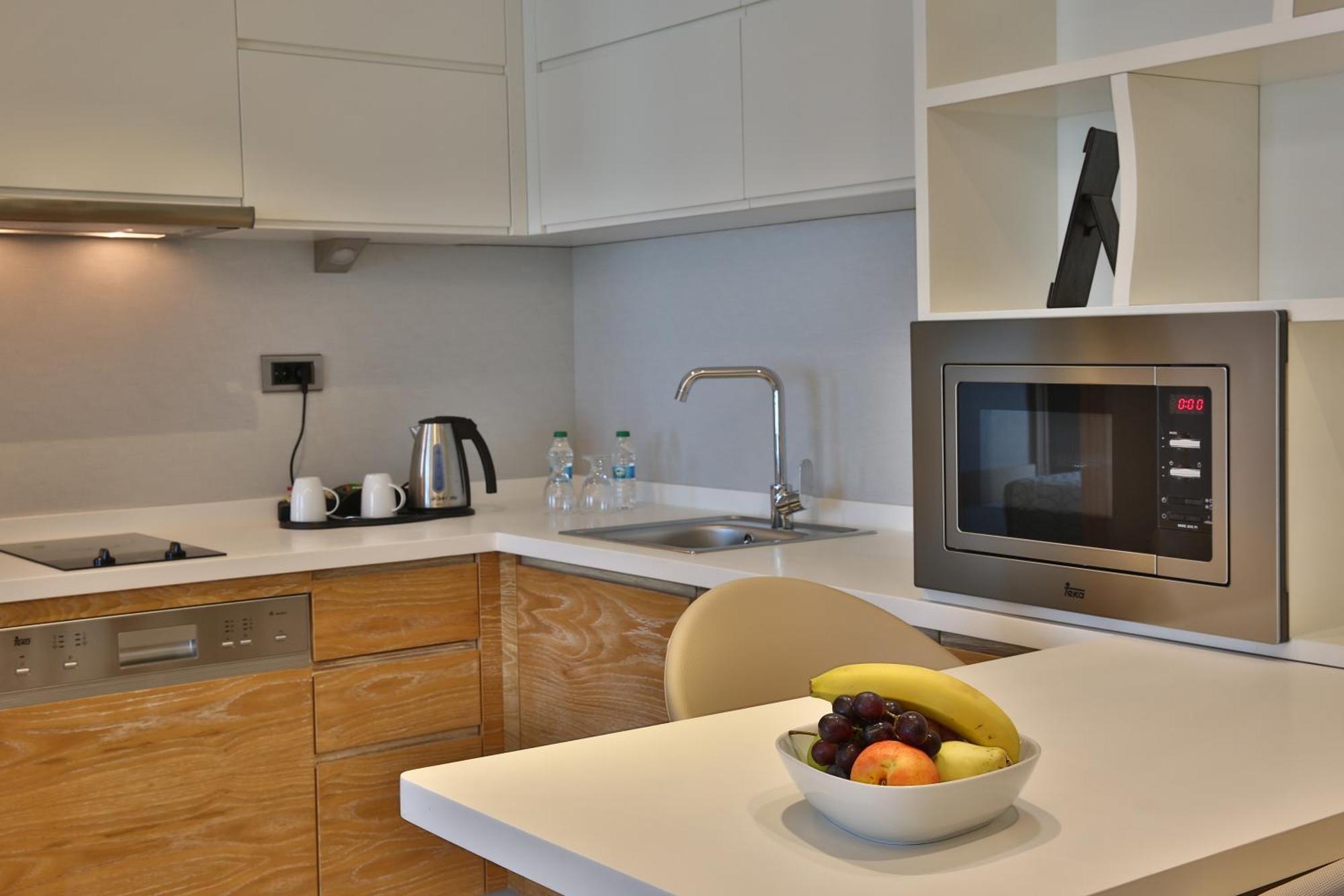 Bof Hotels Ceo Suites Atasehir Estambul Exterior foto