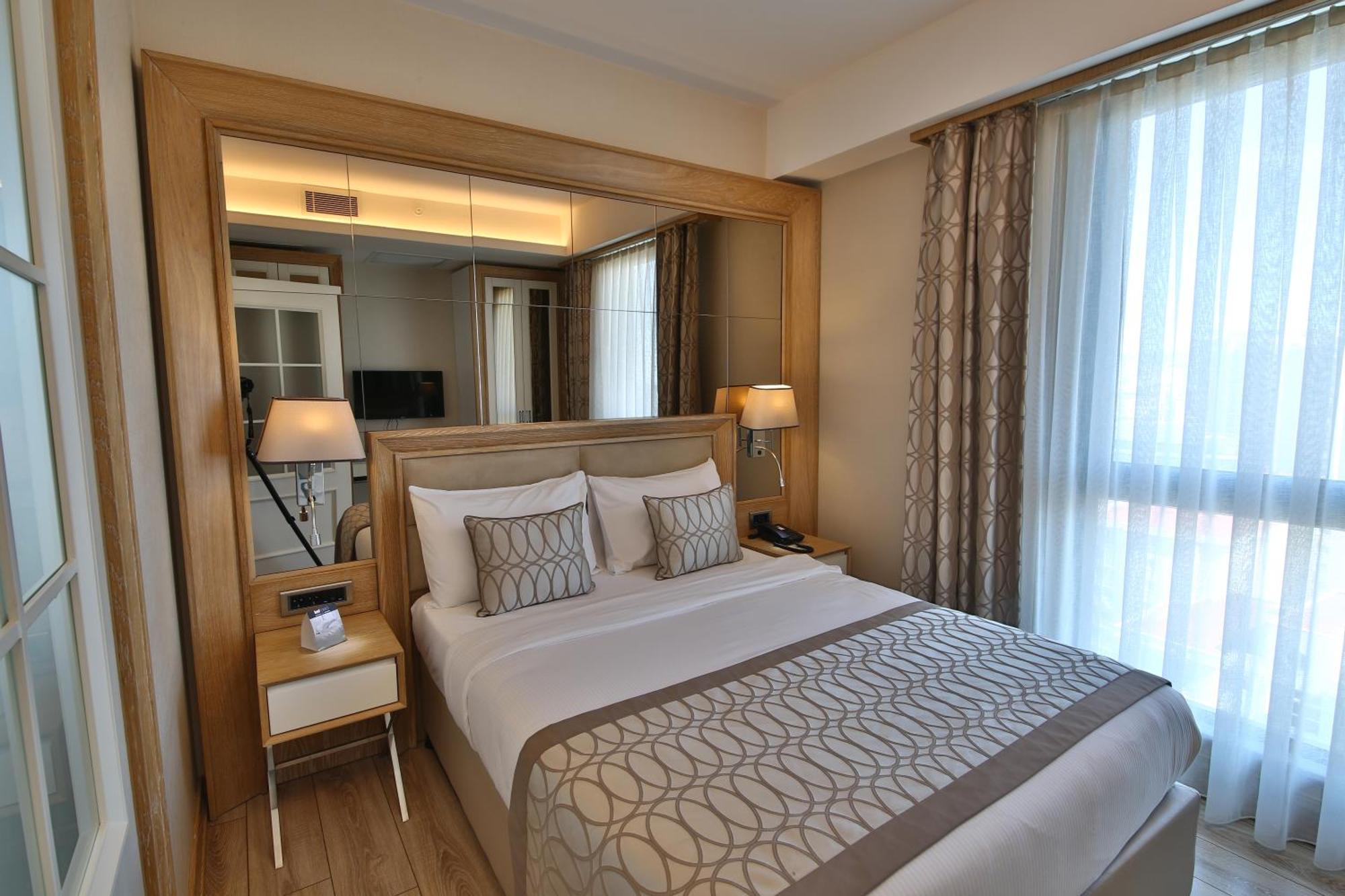 Bof Hotels Ceo Suites Atasehir Estambul Exterior foto