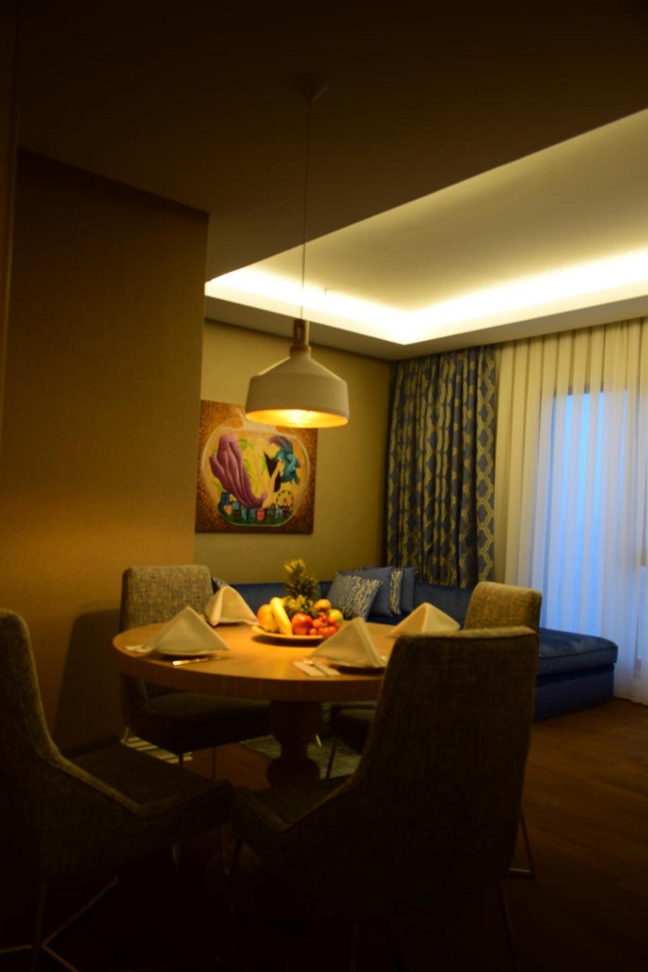 Bof Hotels Ceo Suites Atasehir Estambul Exterior foto
